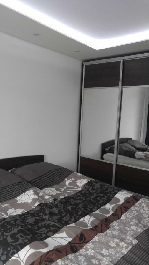 Modern Apartment Sofia Center Buitenkant foto