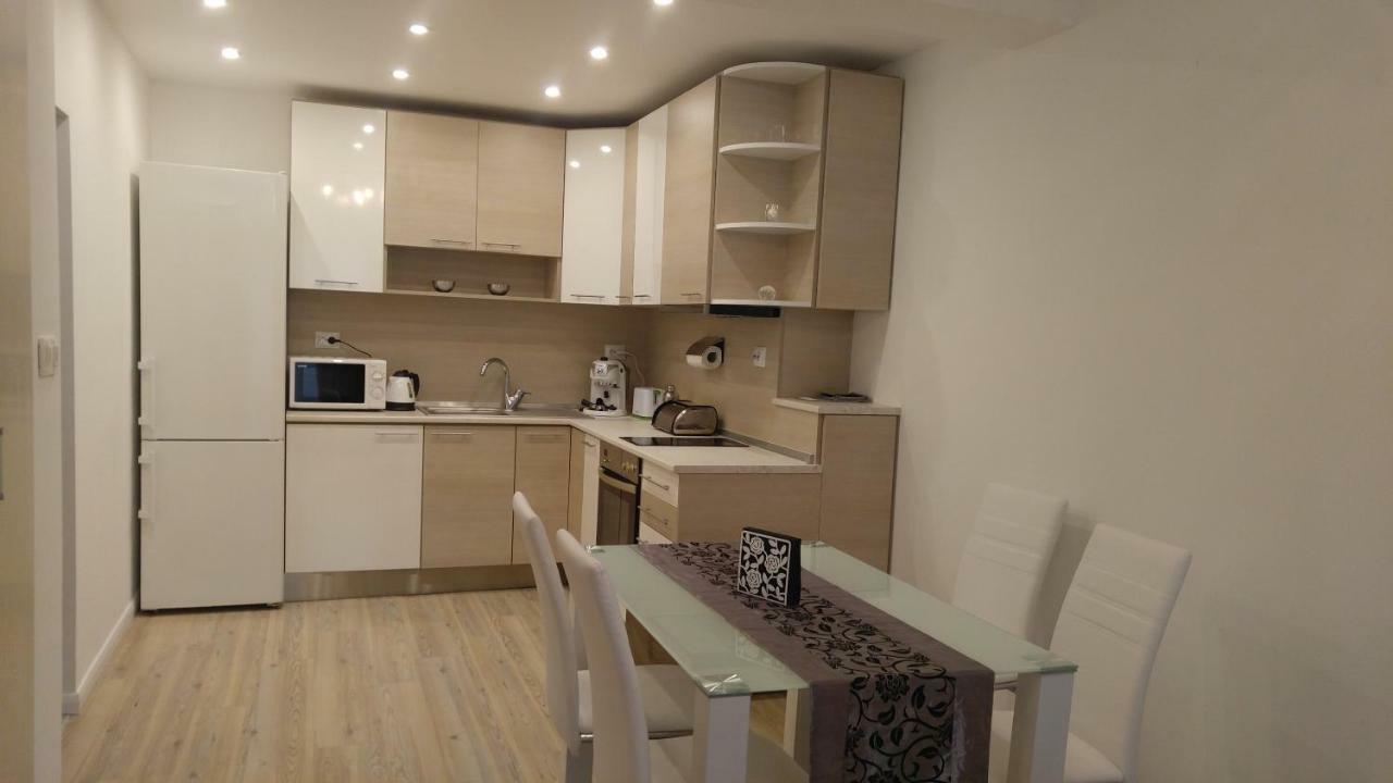 Modern Apartment Sofia Center Buitenkant foto